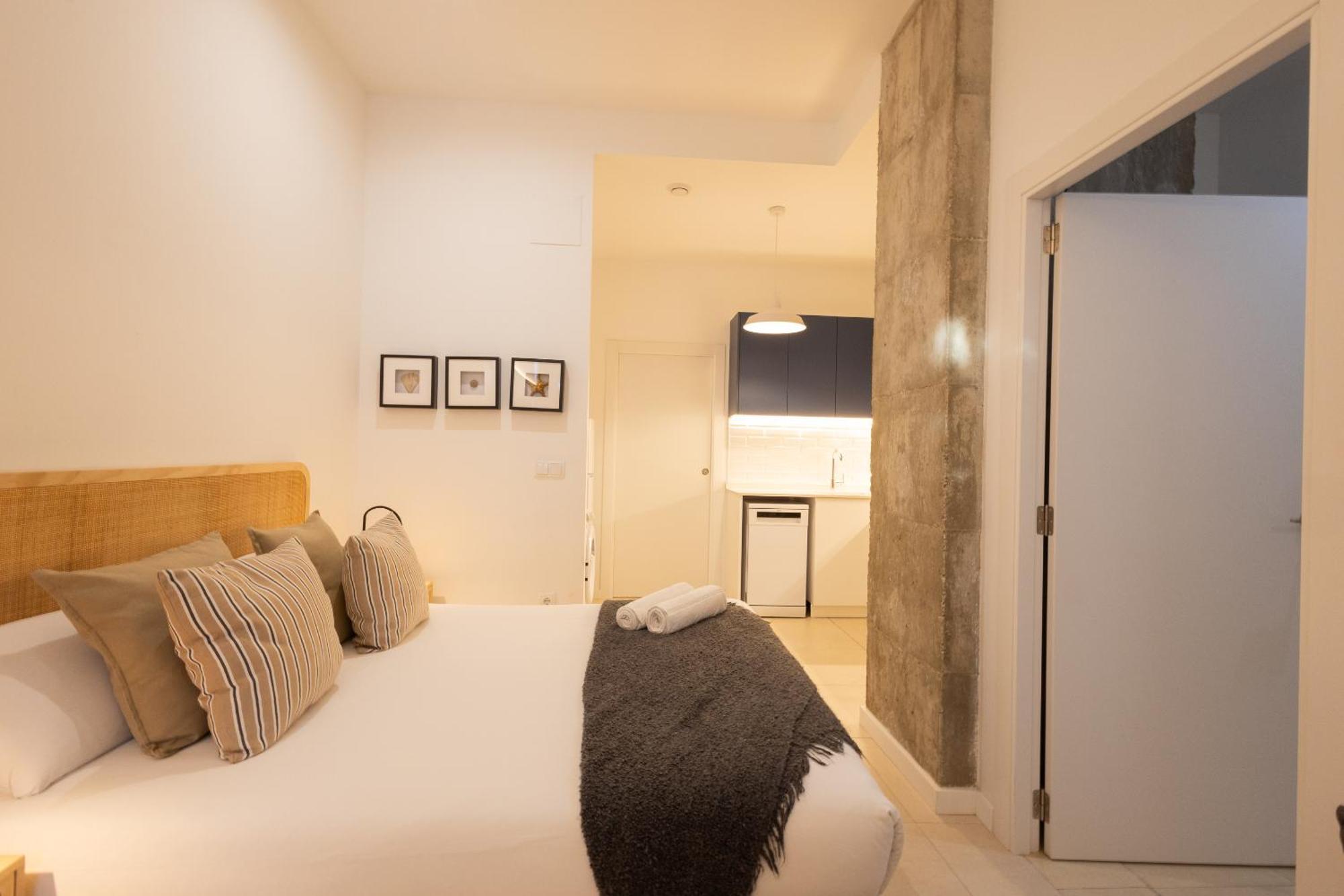 Florit Flats - The Pitiusas Rooms Valencia Buitenkant foto