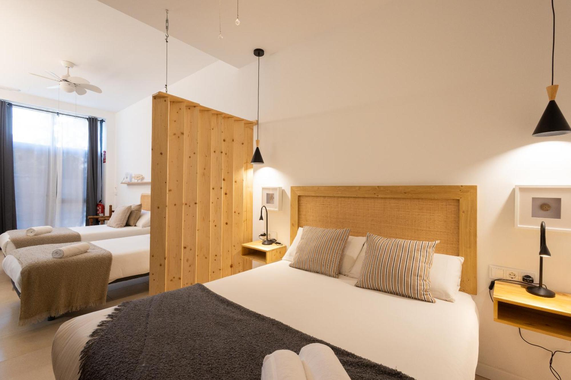 Florit Flats - The Pitiusas Rooms Valencia Buitenkant foto