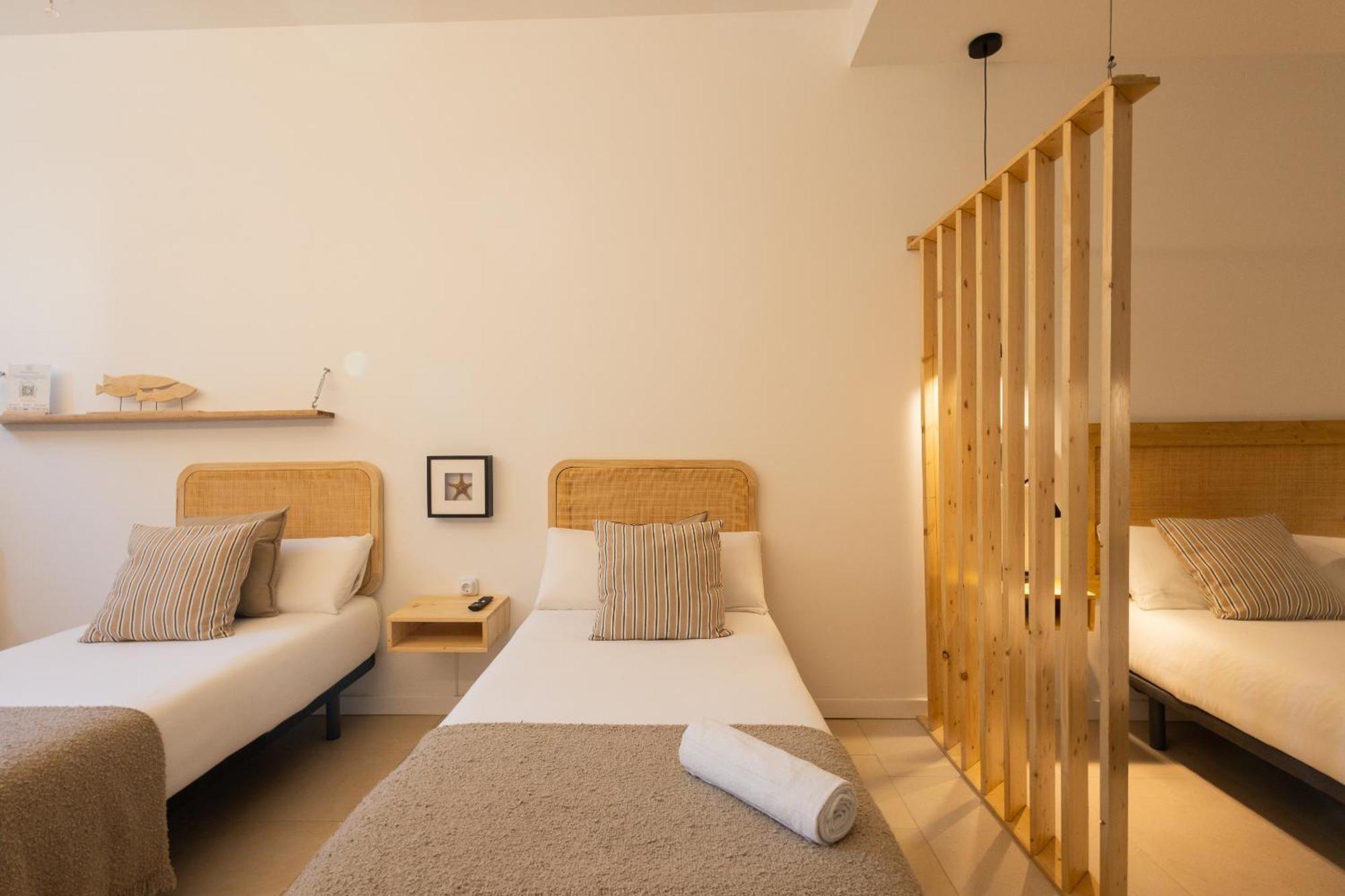 Florit Flats - The Pitiusas Rooms Valencia Buitenkant foto